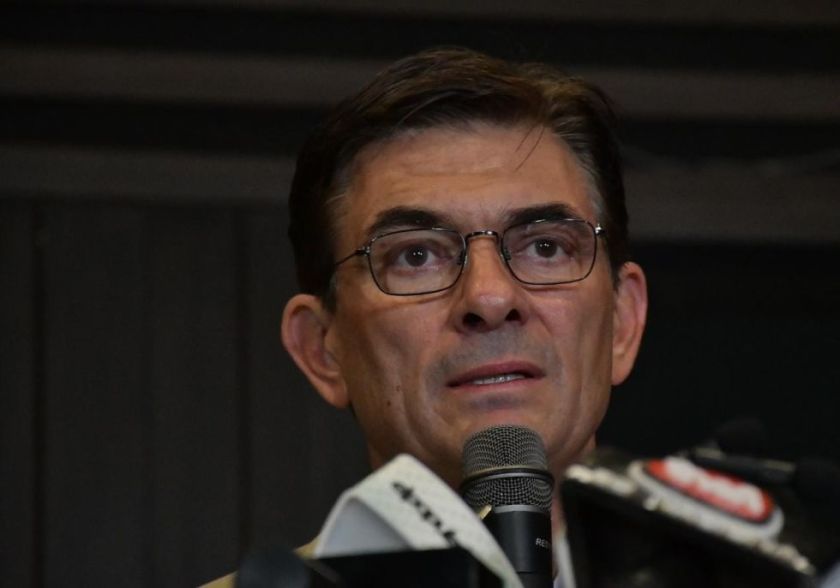 Nueve países apoyan a Paz y señalan voluntad de cambio tras dos décadas de mala gestión económica