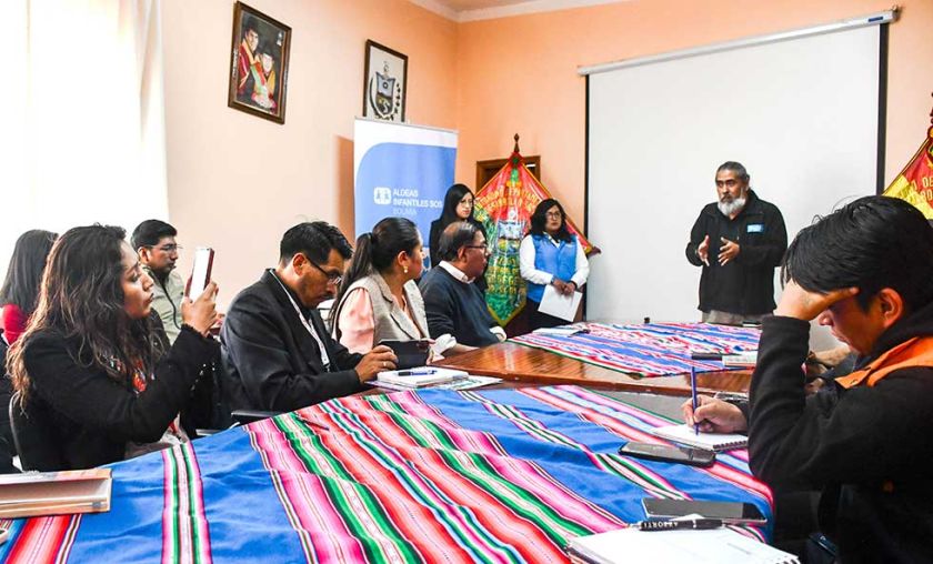 Instituciones fortalecen el cuidado en familia sustituta 