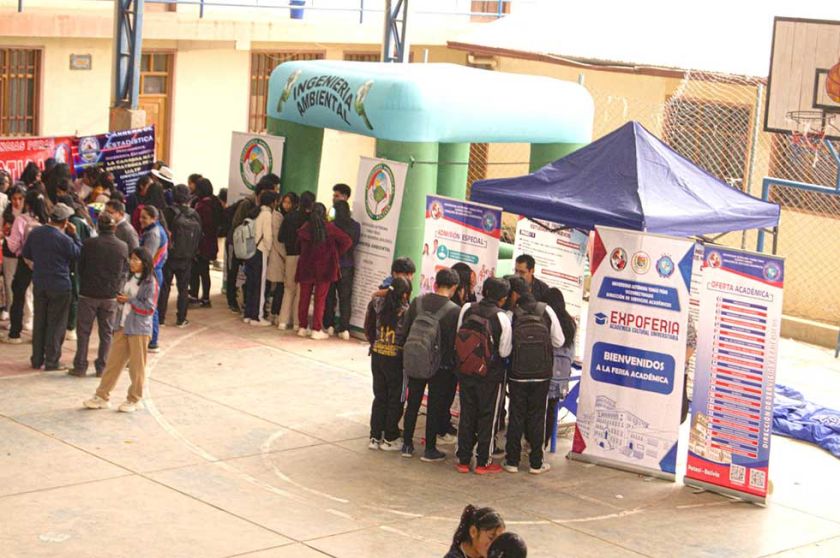 UATF llega a los municipios para socializar sus carreras