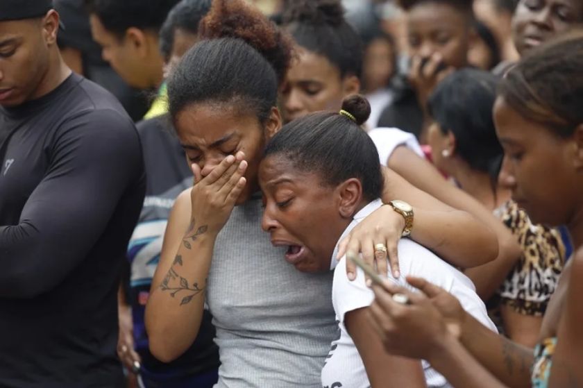Río de Janeiro cuenta más de un centenar de muertos en su operación más cruenta