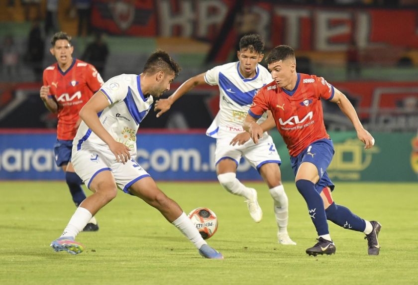 Wilstermann se mantiene con chance tras victoria agónica