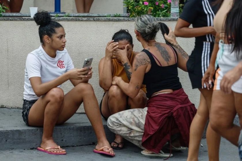 Habitantes de las favelas de Río de Janeiro hallan 40 cadáveres tras la operación policial contra el crimen organizado