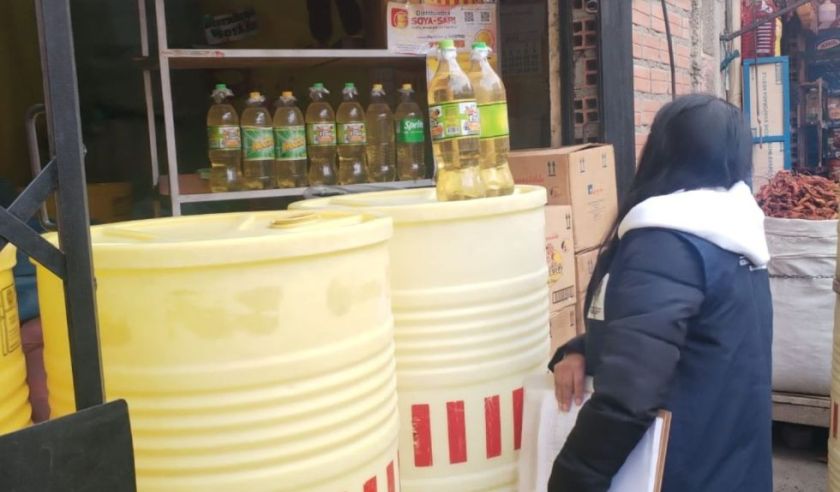 Defensa del Consumidor reporta caída de precios del arroz, harina, aceite y huevo