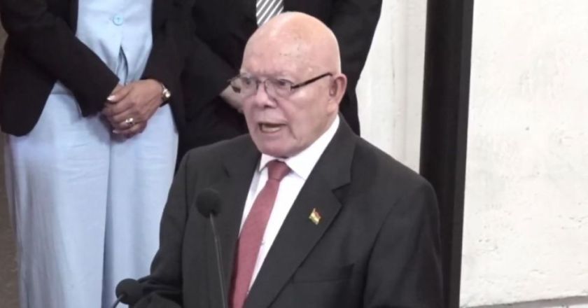 Libertad y democracia: La clave para superar la crisis, según Hassenteufel