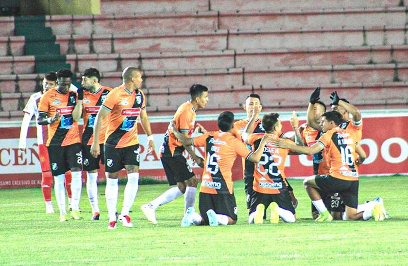 Nacional gana y asegura su pase al repechaje
