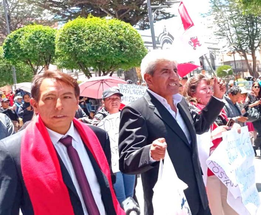 Cívicos anuncian bloqueo de edificio municipal por renuncia de concejales
