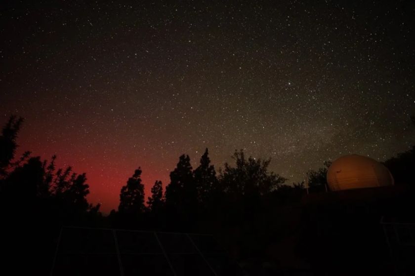 Una ‘severa’ tormenta solar golpea hoy el campo magnético de la Tierra