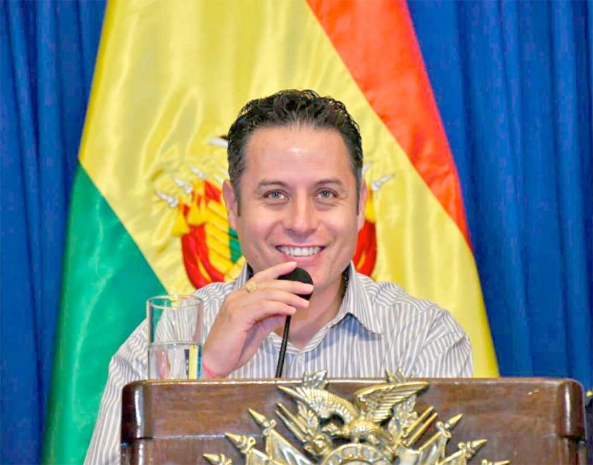 Lara anticipa el cambio del Alto Mando Policial