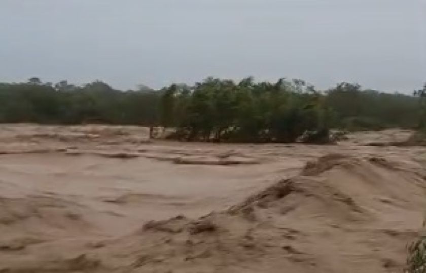 Activan alerta roja por turbión en el río Piraí