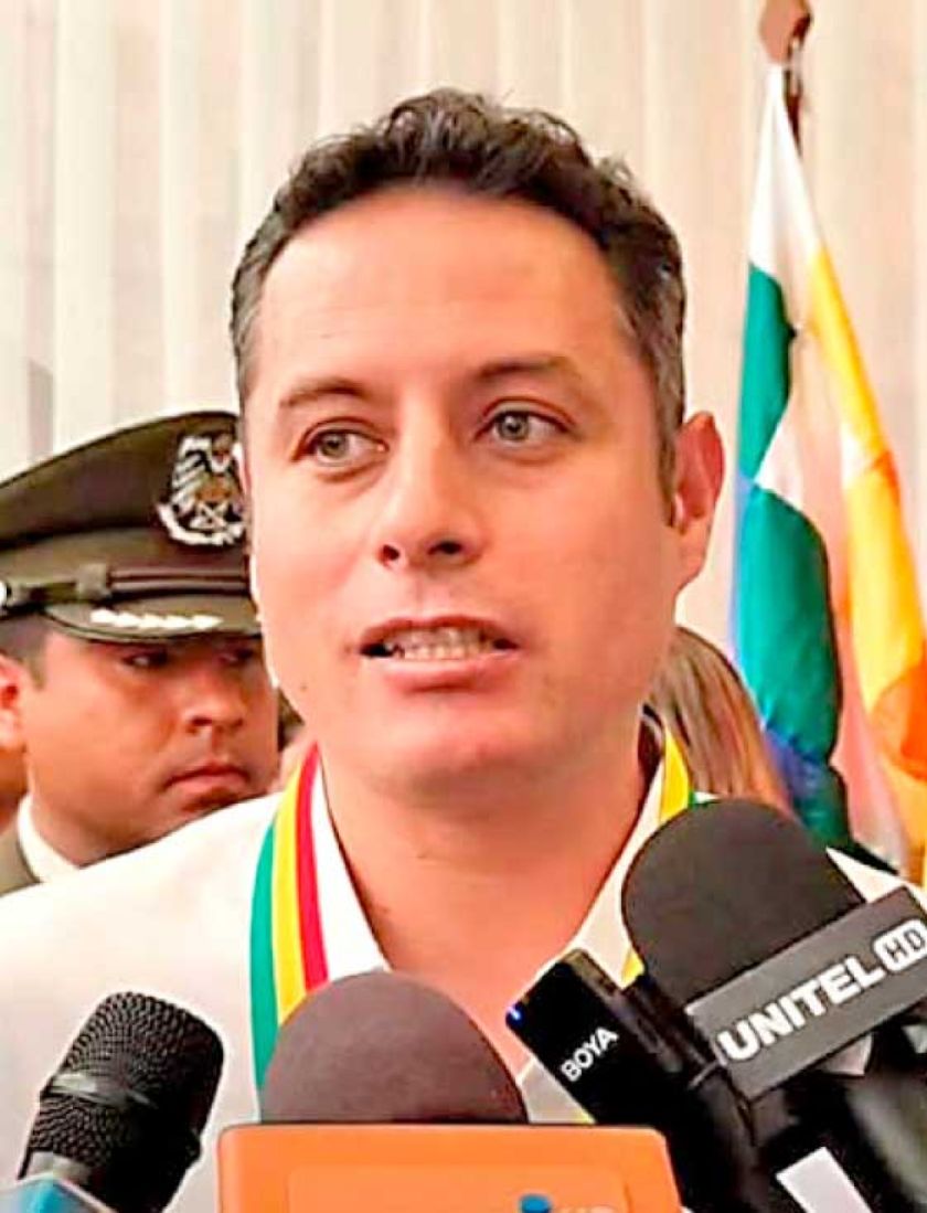 Buscan vía legal para destituir a Lara por generar “ingobernabilidad”