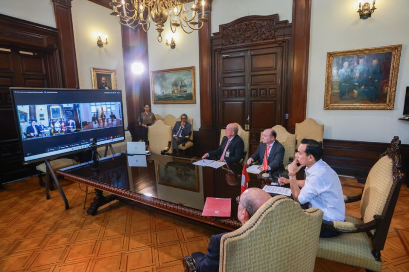 Presidentes de Bolivia y Perú se reunieron y proyectan gabinete binacional para 2026
