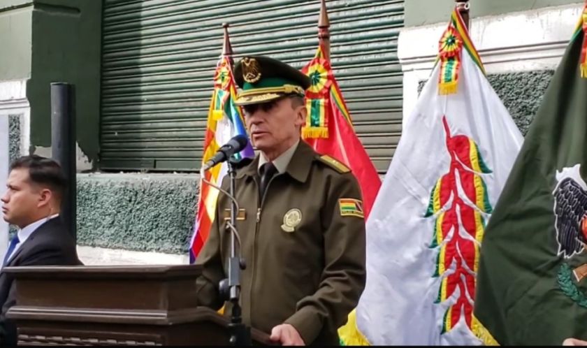 Comandante Sokol instruye reducir policías administrativos y reforzar trabajo de calle