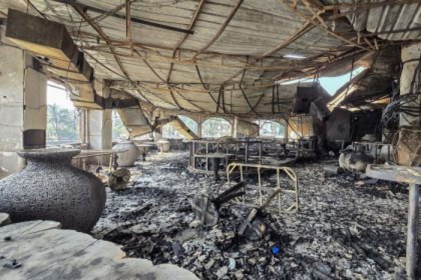 Incendio en discoteca deja 25 personas sin vida en la India