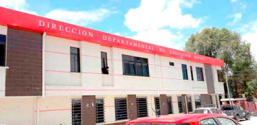 Prohíben retener las libretas electrónicas tras terminar el año escolar