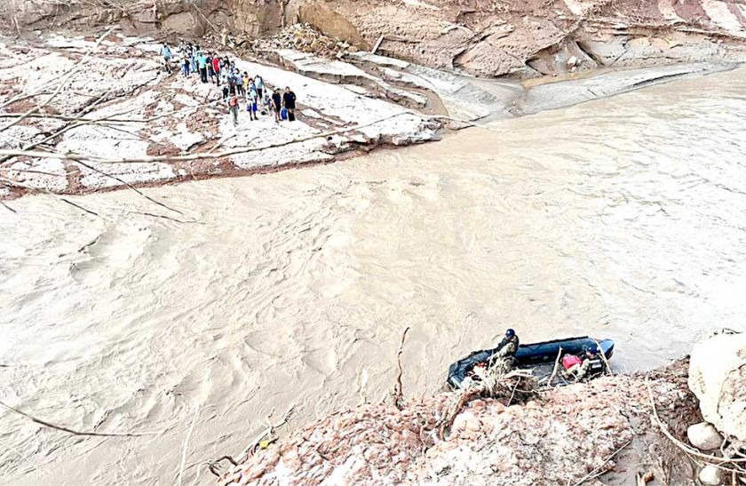 Santa Cruz confirma 20 muertes y busca a más de 30 desaparecidos