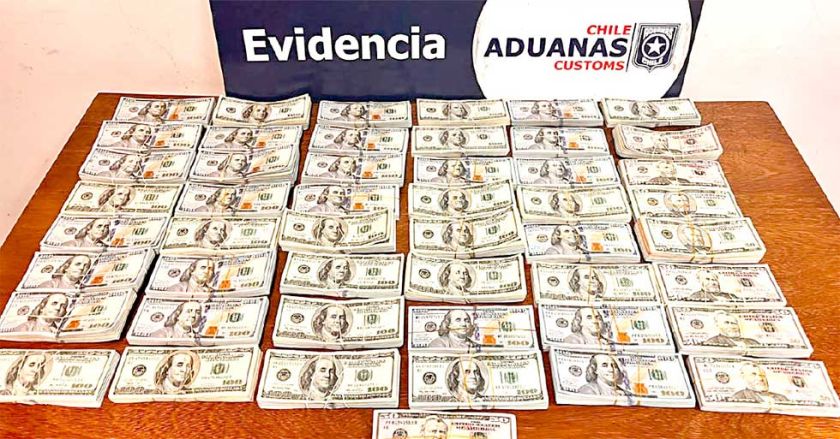 Chile: Hallan medio millón de dólares ocultos en un bus