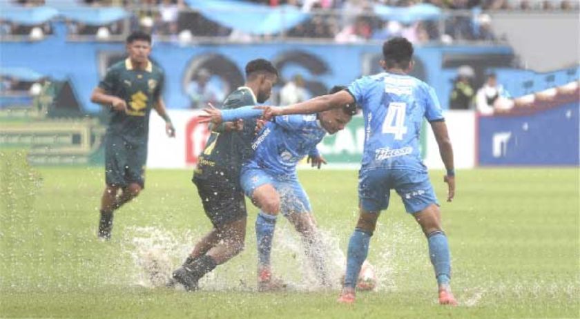 Bolívar logra un empate