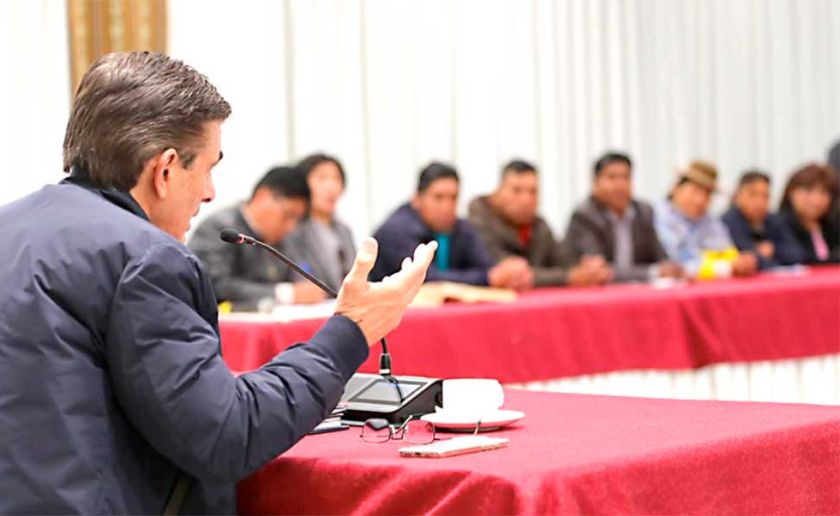 Paz ratifica su decreto y afirma que “no hay plata” para hacerlo gradual