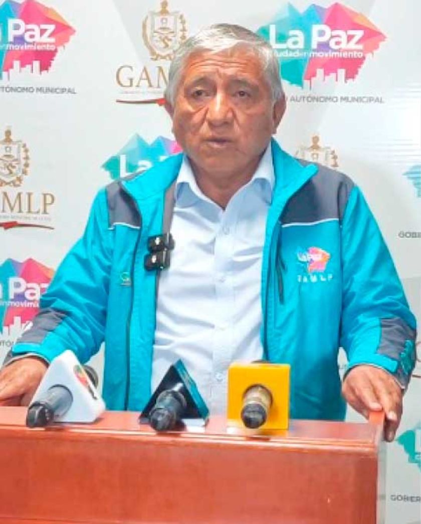 Iván Arias reduce su salario por la crisis