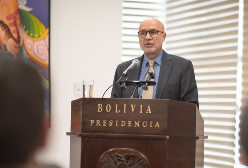 Ministro Lupo: ‘Bolivia ha comenzado a ponerse de pie, le duela a quien le duela’ 