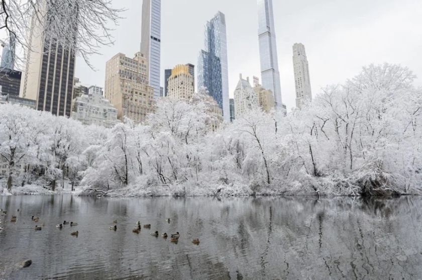 New York se pinta de nieve para las fiestas de fin de año
