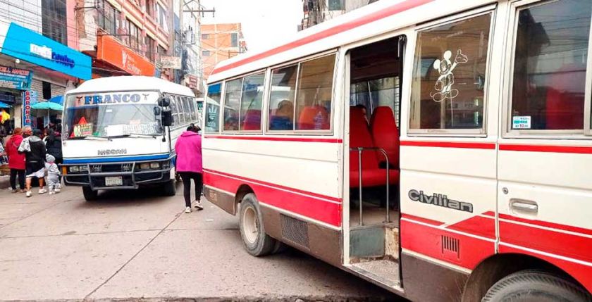 Vecinos apuestan por el transporte libre ante alza ilegal de los pasajes