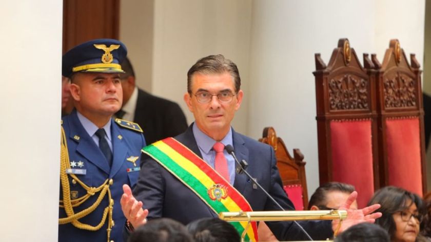 Paz: “Indigna que tengan el descaro de decir que Bolivia no se vende, a Bolivia ya la vendieron”