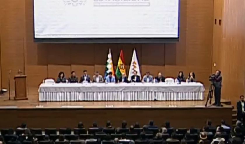 Comienza el diálogo entre el Gobierno nacional y más de 100 organizaciones