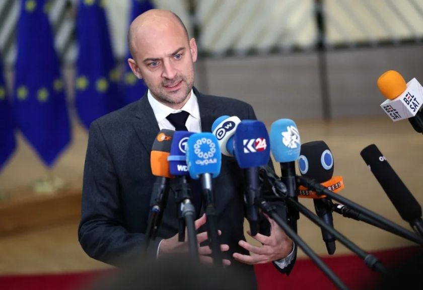 Francia prepara «represalias» para responder con los europeos frente a EEUU por Groenlandia