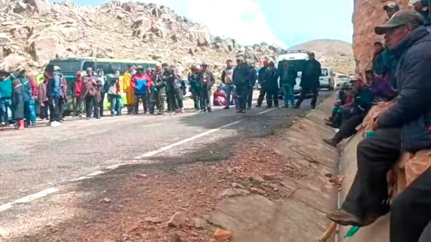 Confirman un  bloqueo en la carretera del norte: Ocurí