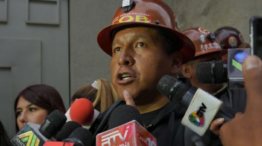 “Esto ya se ha vuelto una revolución nacional” dice dirigente de la COB al abandonar el diálogo 