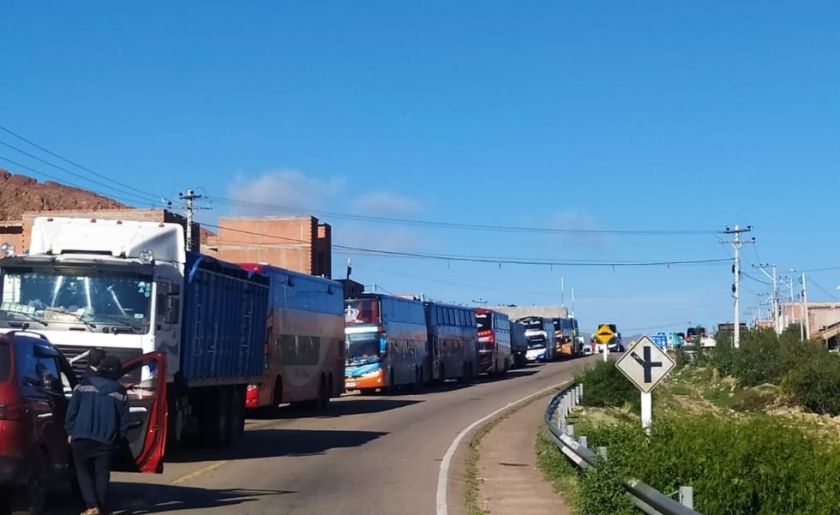 Bolivia comienza este viernes con más de 40 puntos de bloqueo