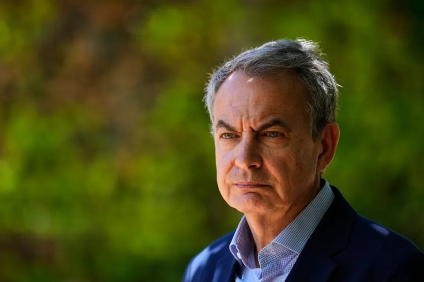 Un juez pregunta al fiscal si investiga a Zapatero por sus vínculos con Maduro