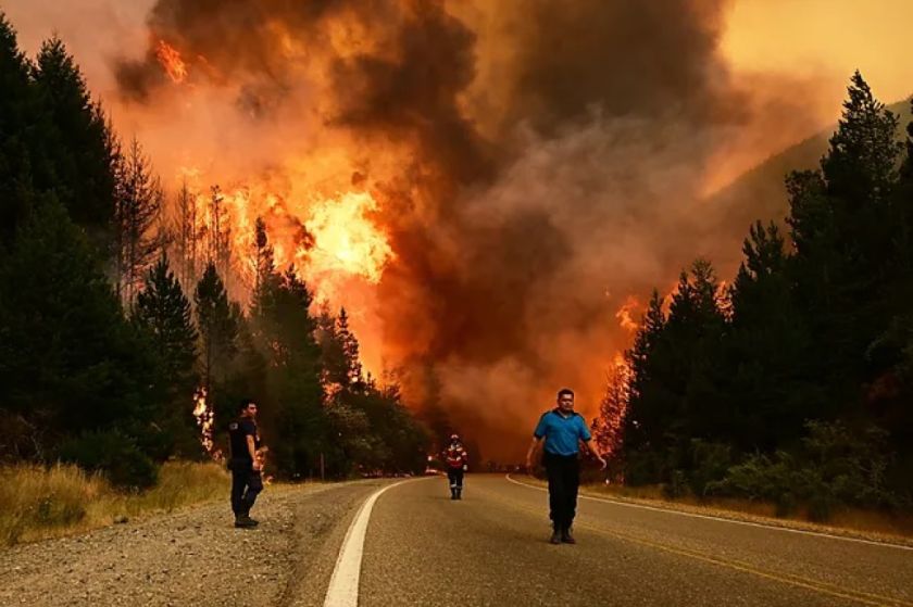 Incendios en la Patagonia consumen miles de hectáreas