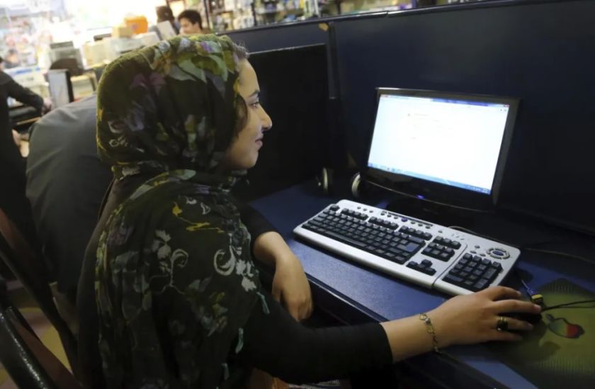 Desconectar a un país de internet el caso de Irán y el totalitarismo