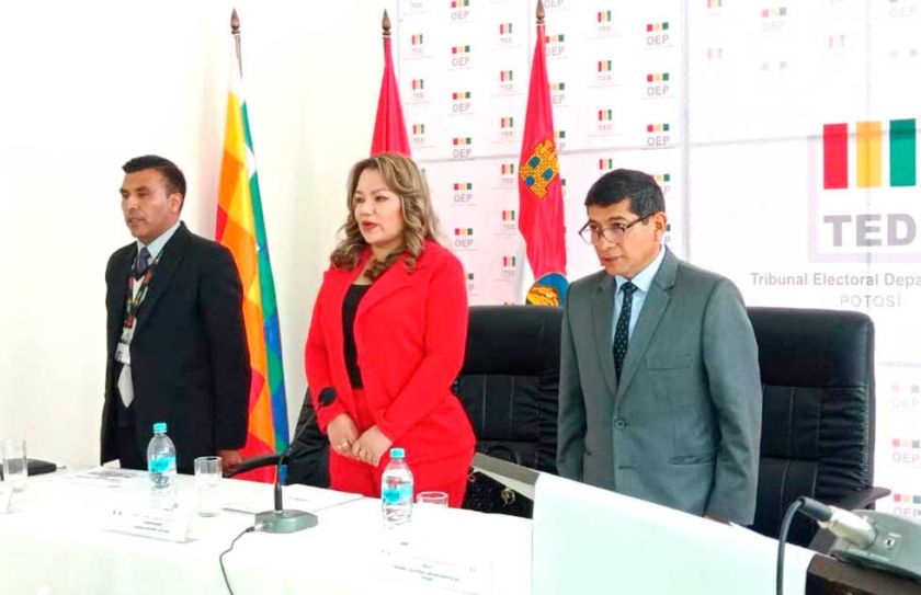 Se realiza cambio de candidatos inhabilitados para las subnacionales
