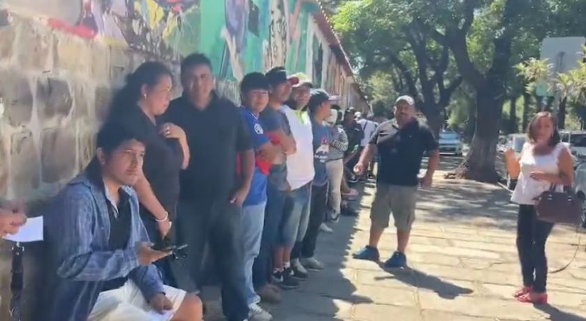El partido entre Bolivia y Panamá genera expectativa: Hay largas filas en Tarija