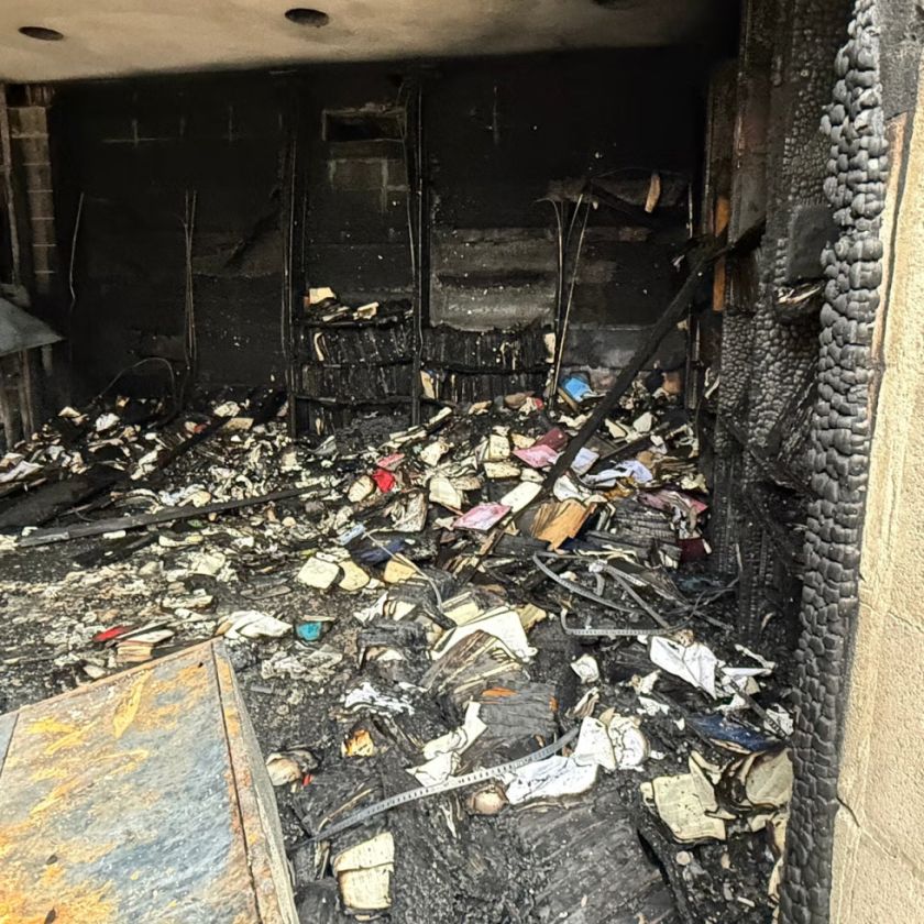 Detienen a sospechoso tras incendio en histórica sinagoga en Mississippi