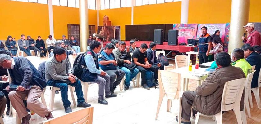 Acuerdo viabiliza estudio para tarifas de los micros en Potosí
