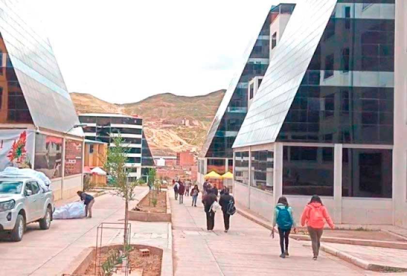 La UATF presentará nuevos programas técnicos
