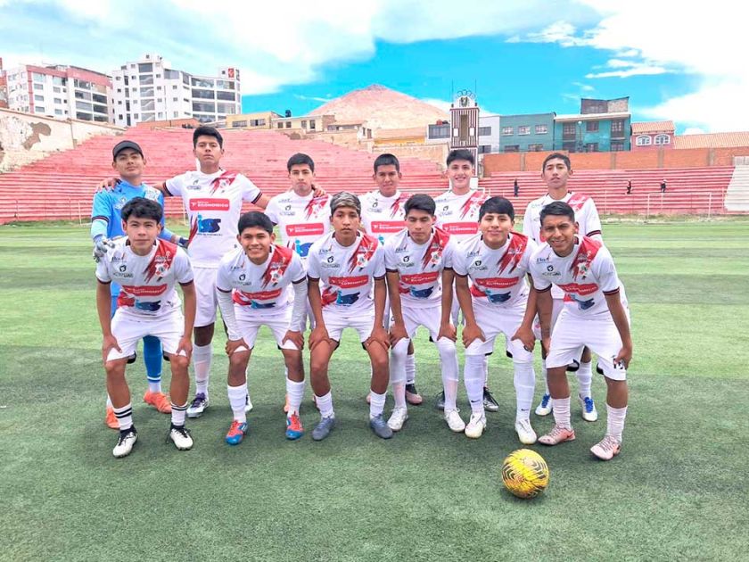 Nacional Potosí se mantiene en la cima del torneo de la Primera B