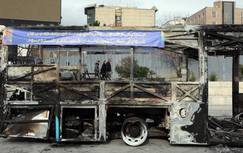 Con las protestas aplastadas, Irán busca evitar una intervención de Estados Unidos