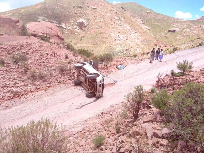 Vuelco de vagoneta en Candelaria deja una mujer fallecida y tres heridos