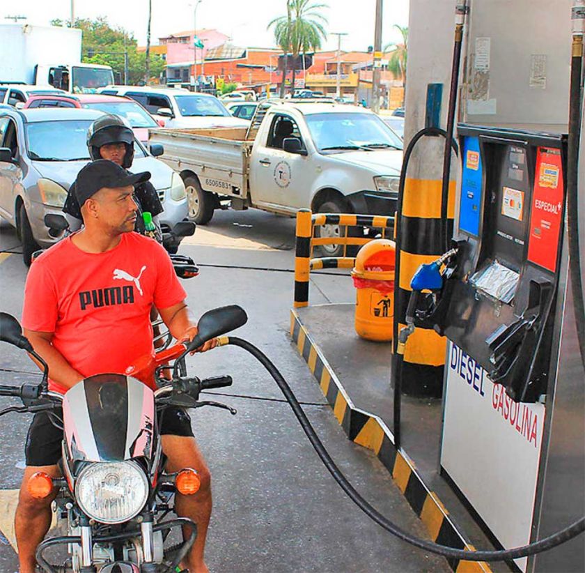 Placas extranjeras: La ANH fija el precio  de diésel y gasolina