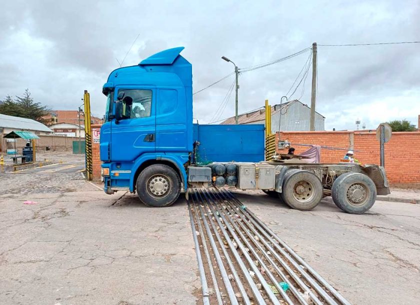 Ferroviaria Andina denuncia bloqueo de las vías férreas de la estación
