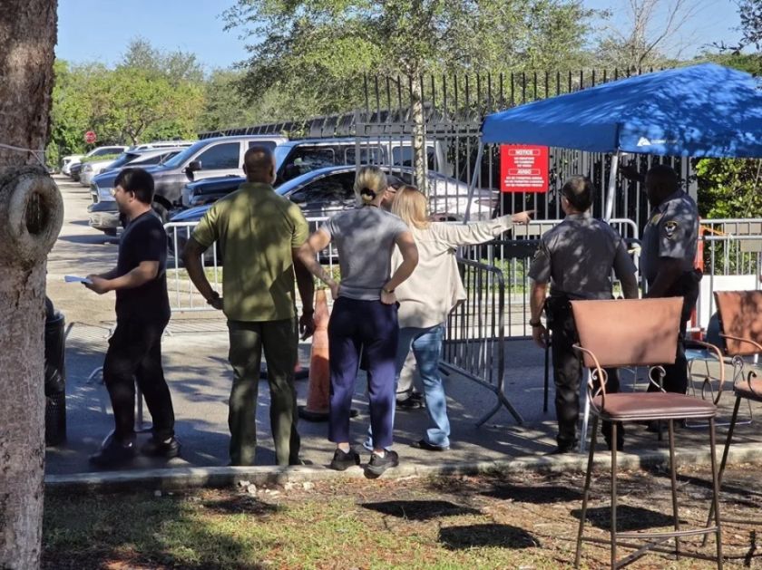 EE.UU. eleva a 2.600 dólares el incentivo para que los migrantes salgan voluntariamente del país