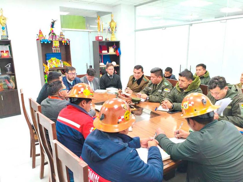 Declaran guerra frontal  contra grupos de jucus  que irrumpen en minas