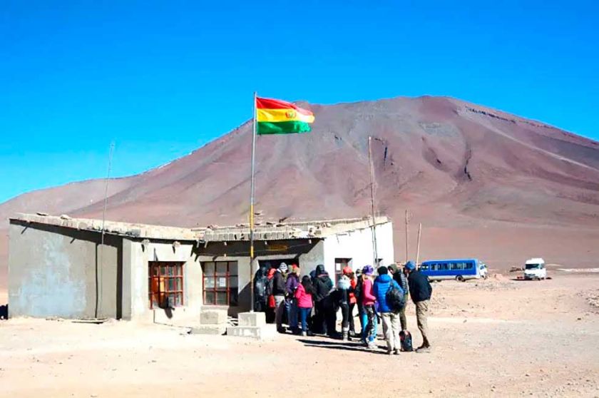 Más de 40 turistas varados  en la región de Hito Cajones