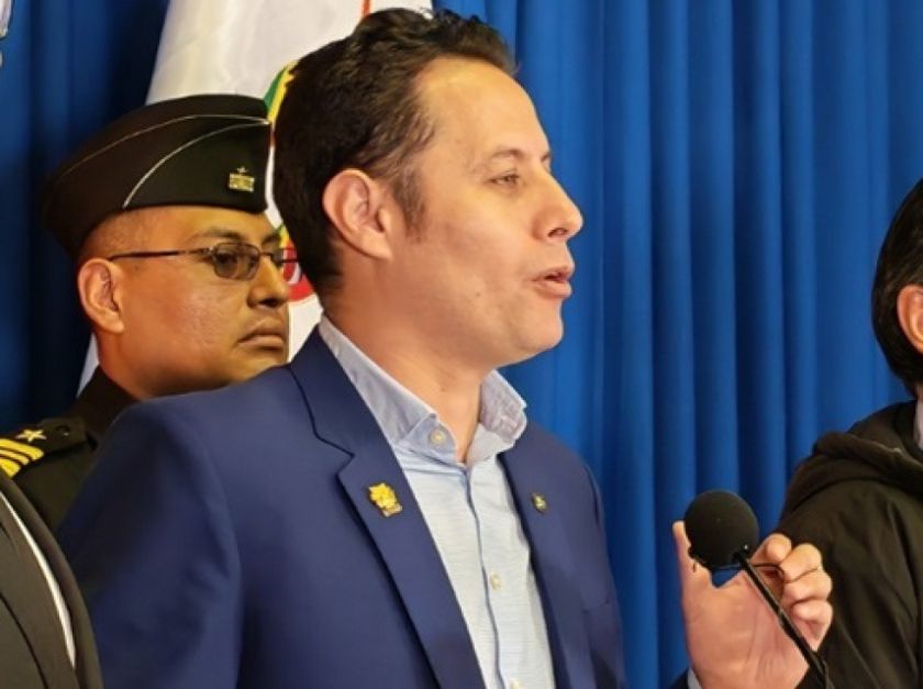 Edmand Lara saludó la decisión de la Comisión sobre la "ley antibloqueo" 