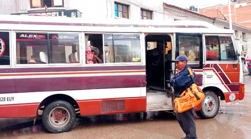 Población espera sanciones a choferes que cobran Bs 3,00 de pasaje